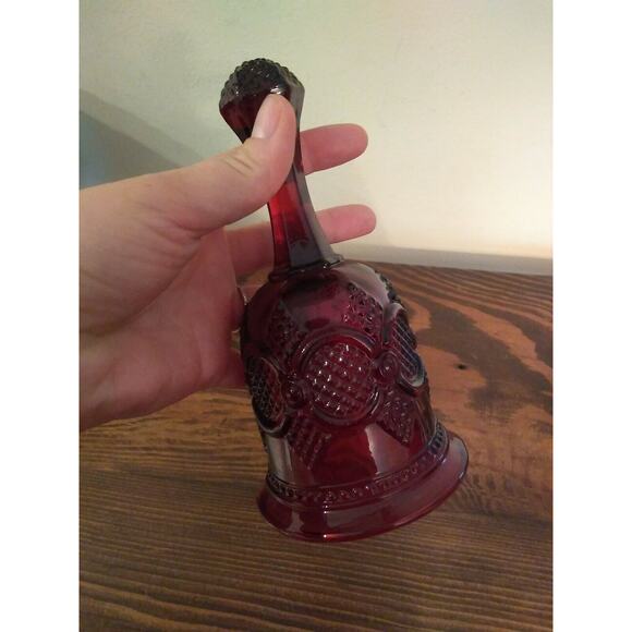 Vintage Avon The 1876 Cape Cod Collection Ruby Red Glass Bell - Picture 2 of 5